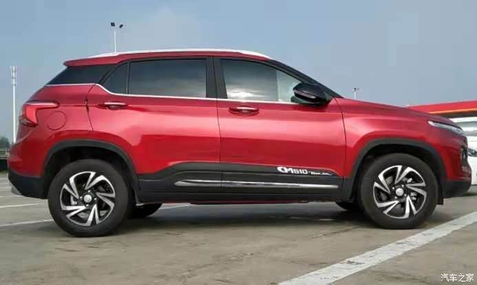 红色的车身宝骏510