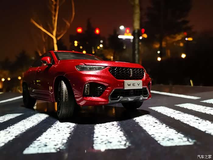 爱车模魏派vv7s马尔斯红夜景写真
