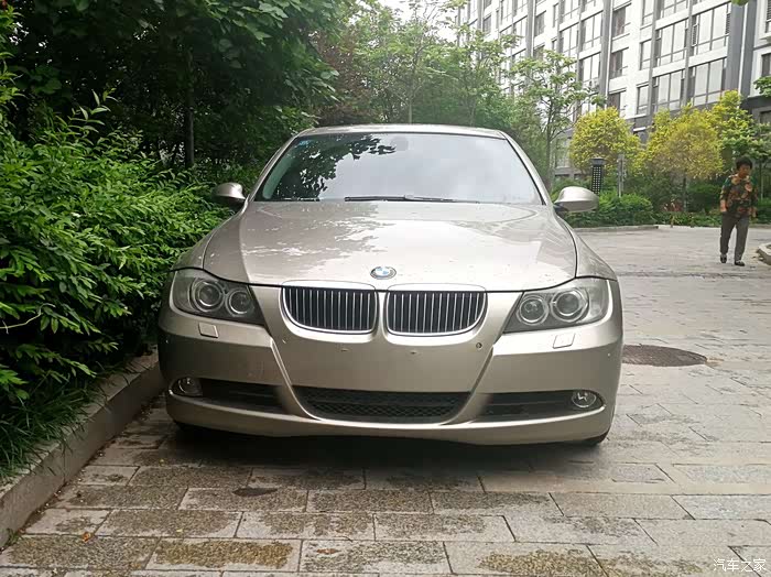 圆梦宝马3系配上直六自吸神器四门版e90330i