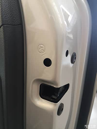 开始知道这个什么意思后来朋友告诉我说儿童锁又学习到