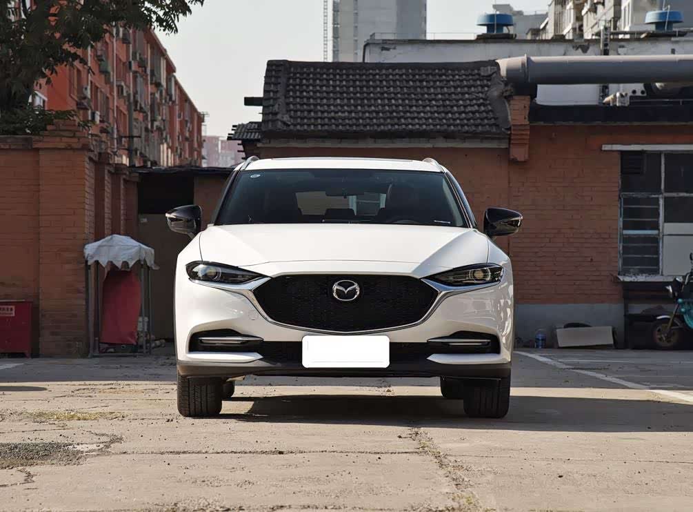 马自达cx4外观挺个性的溜背的造型使他看上去很运动