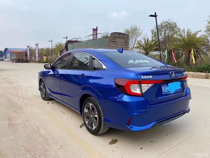 蓝色的享域有种特别的骚气