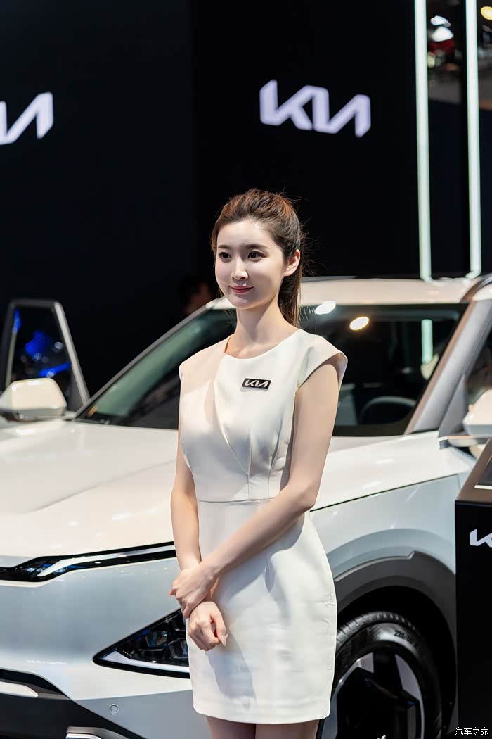 【图】看看新车ev5,起亚车模真漂亮_起亚ev5论坛_汽车之家论坛