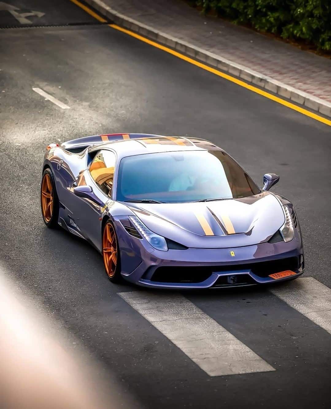 紫魅诱惑,法拉利458 speciale