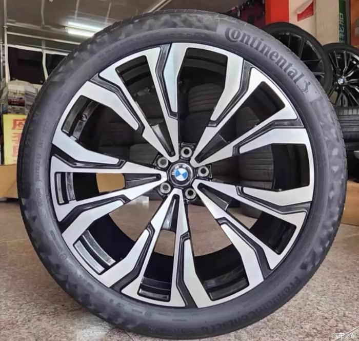新到货23寸宝马x7原厂轮毂轮胎拆车一套 稀有货