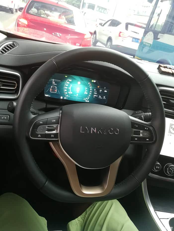 【成都领克01车友会】领克01之多功能方向盘
