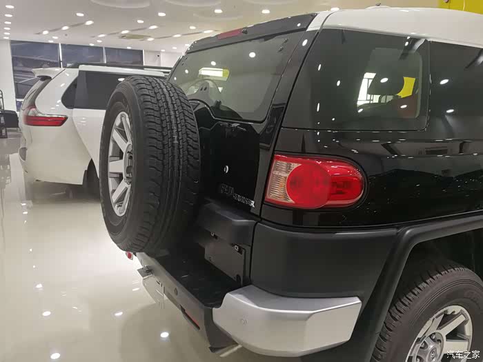 黑色的fj酷路泽