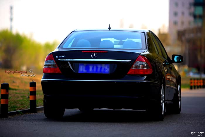 怀旧经典最美e系四眼奔驰w211