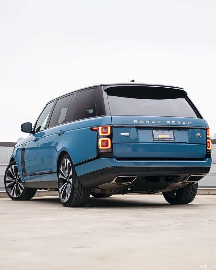 range rover 50周年纪念版,车漆颜色很特别!