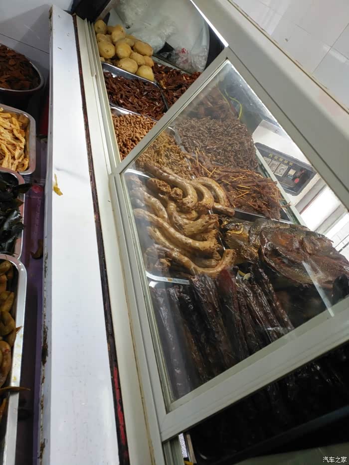 最后大boss~宏记鸭霸王,分分钟排队到马路,巨辣无比!