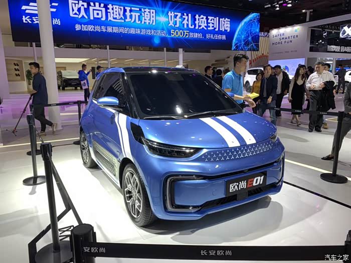 欧尚e01看着很年轻的一款车