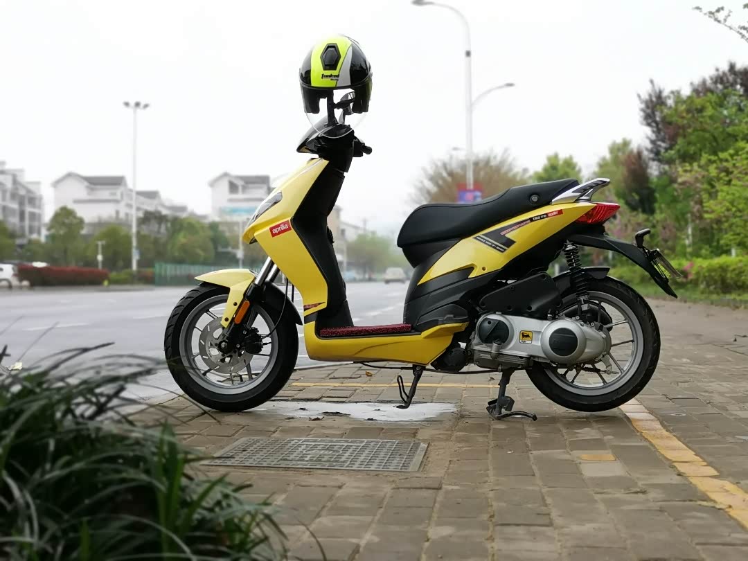 比亚乔运动健将ra1车主请进!一起谈谈你对这部车的感受!