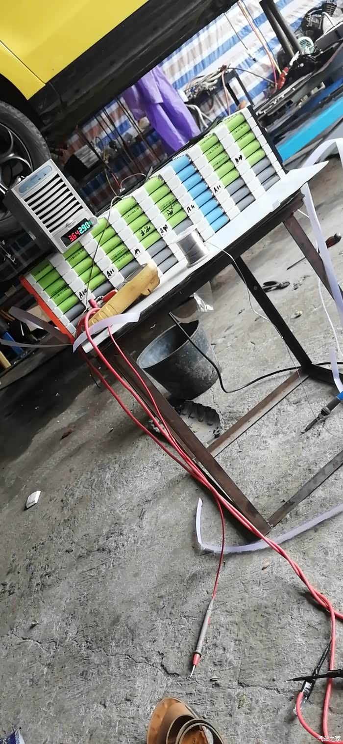 直接补电单串,这个车因为底座负极就是插上的,如果想补电,就一定要接n