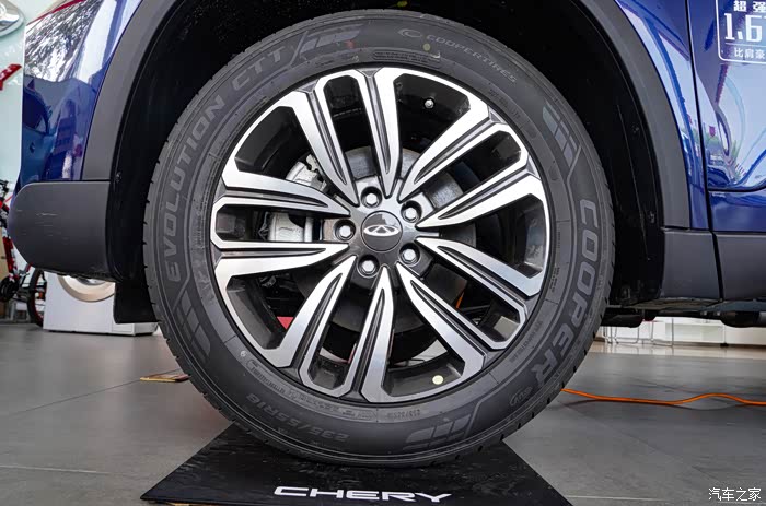 奇瑞老车主到店静态感受瑞虎8,细节才能见真章!