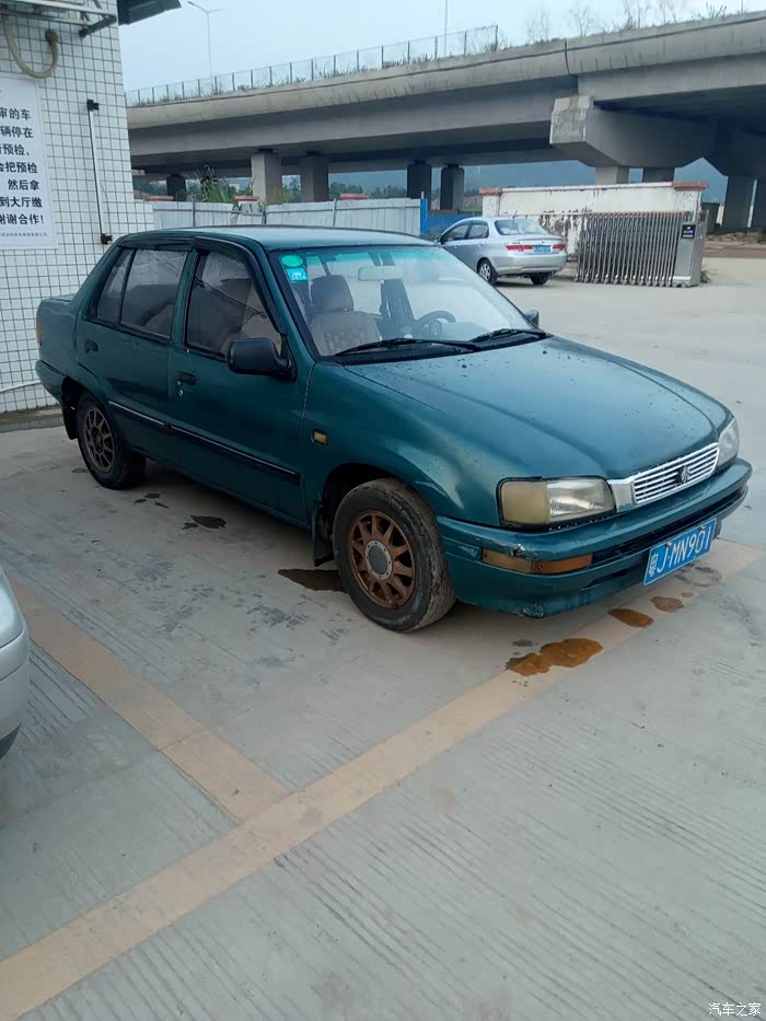 元老级别的老夏利应车友上图片欣赏