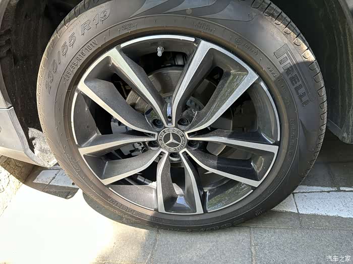 【图】glc300l 19寸轮毂 235/55 r19 出_奔驰glc论坛_汽车之家论坛