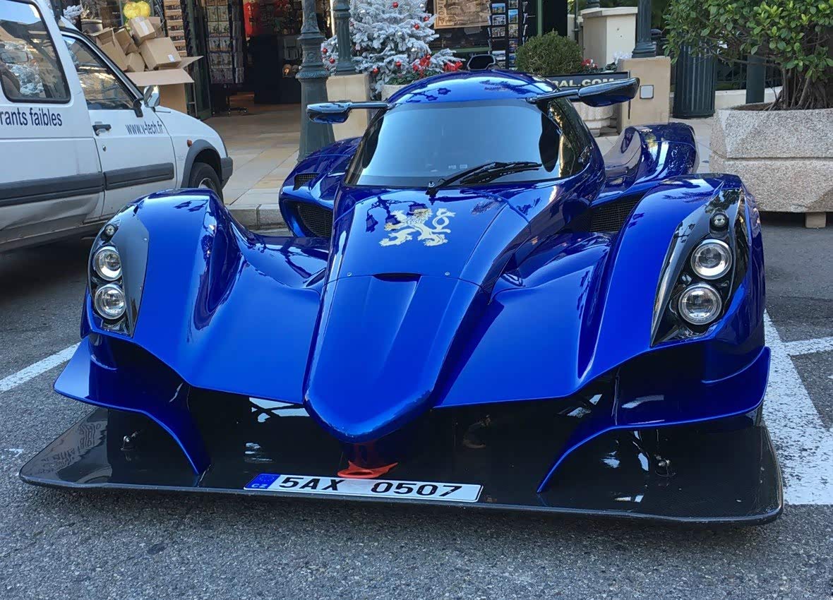 赛道野兽praga r1r