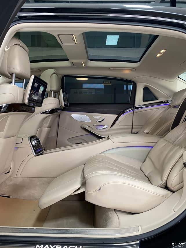 17年11月登记迈巴赫s500全车原漆83万公里