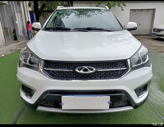 看上去很精神,更容易让人接受瑞虎3x2021款改款plus15lcvt痛快红枣版i