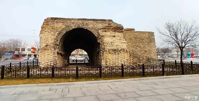 告别2021正定古城北城门遗址公园