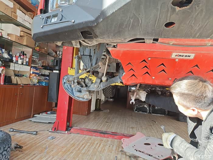 bj40的前桥加固件的作业