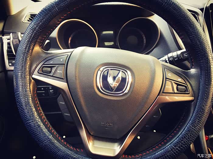 【辽宁长安车友俱乐部215】小七的"智慧"方向盘