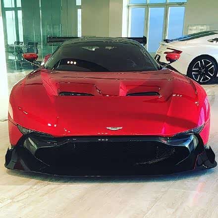 阿斯顿马丁vulcan——那台风风火火的红色火神