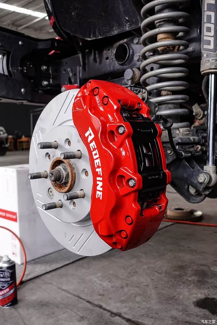 牧马人升级redefine专用六活塞刹车卡钳套件