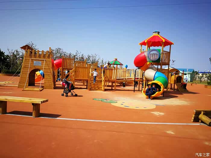 儿童乐园的美好时光