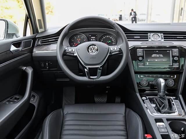 迈腾b7可以改b8方向盘吗