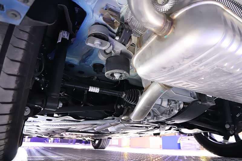 宝马bmw-x2,底盘扎实