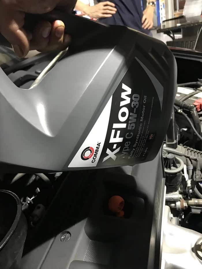 三保换匡马机油!