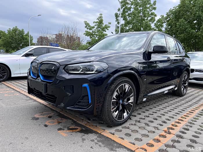 坐标北京炭黑宝马ix3创领开箱提车