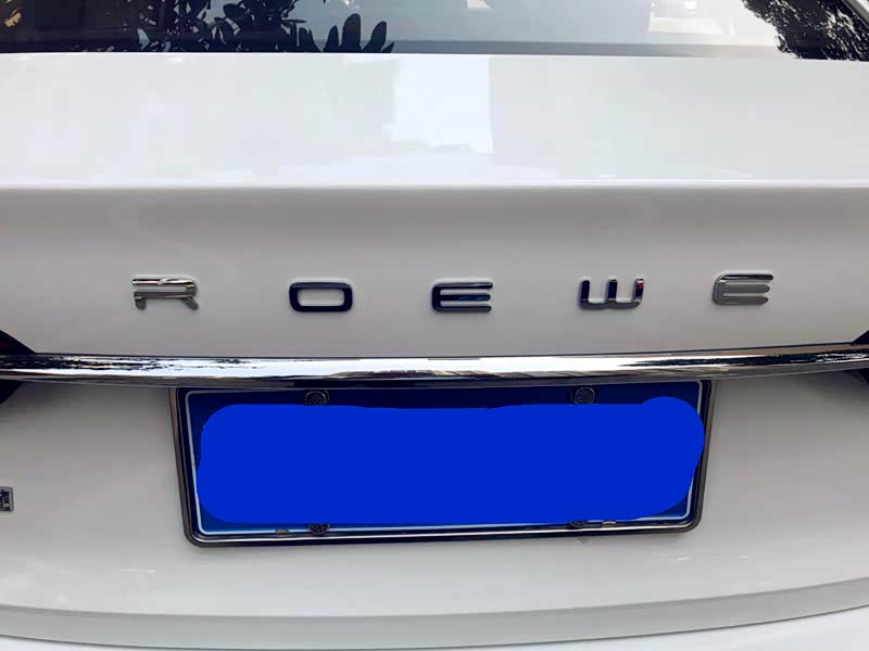 车尾带字母 就问你怕不怕 哈哈哈