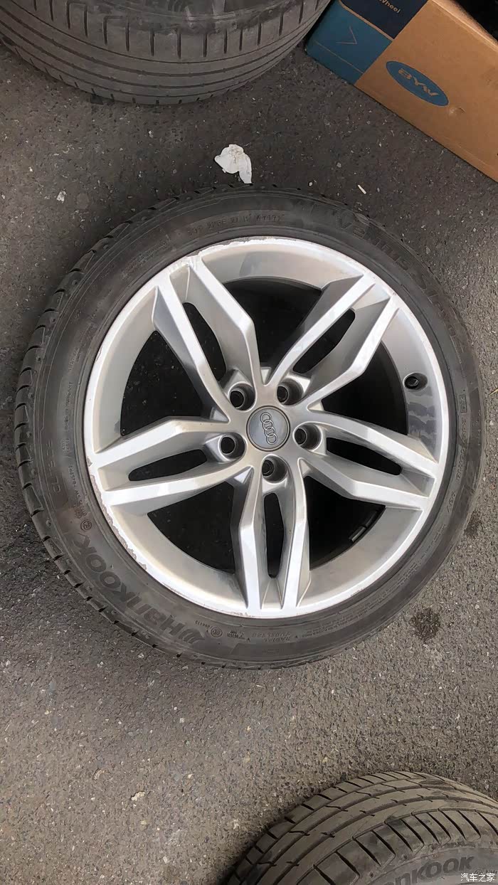 奥迪a5原厂轮毂加轮胎