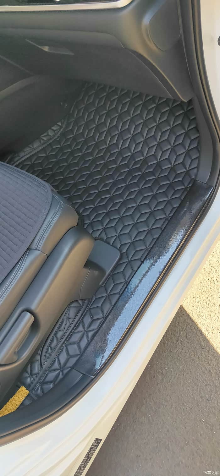 出奥德赛混动360航空软包3m丝圈脚垫