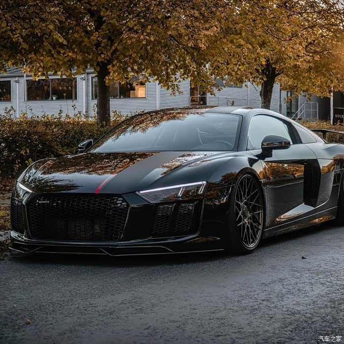 【图】"黑武士"audi r8 v10,帅酷造型,当之无愧最美潮跑_奥迪r8论坛