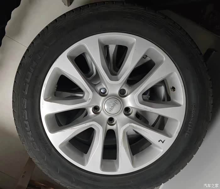 【图】出大切原厂轮毂!_大切诺基论坛_汽车之家论坛