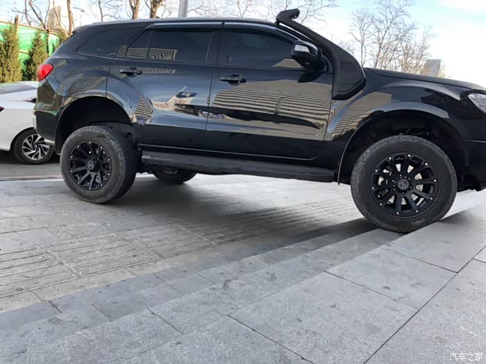 撼路者改装 黑武士风格