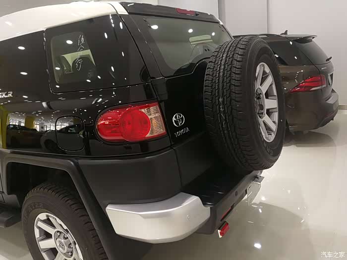 黑色的fj酷路泽