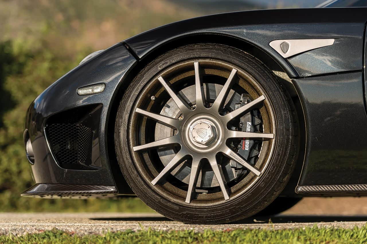 超跑多数都是用的轮胎快拆