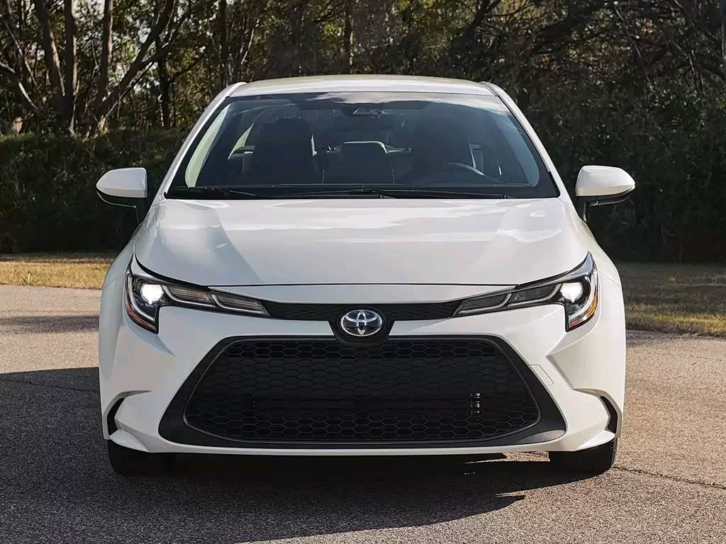 喜欢美版卡罗拉国产雷凌前脸和欧版卡罗拉国产卡罗拉屁股