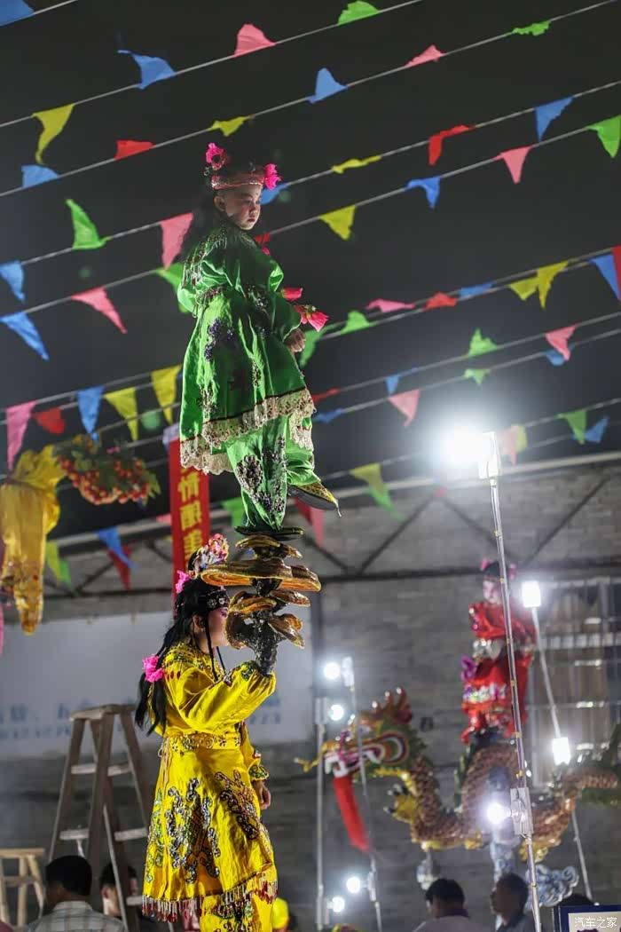 深圳长安车友会517小鹿信宜镇隆年例特色飘色