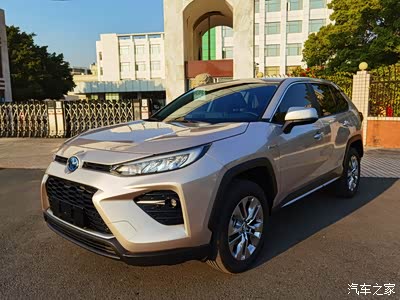 欧泊银这个颜色很炸_威兰达论坛_手机汽车之家