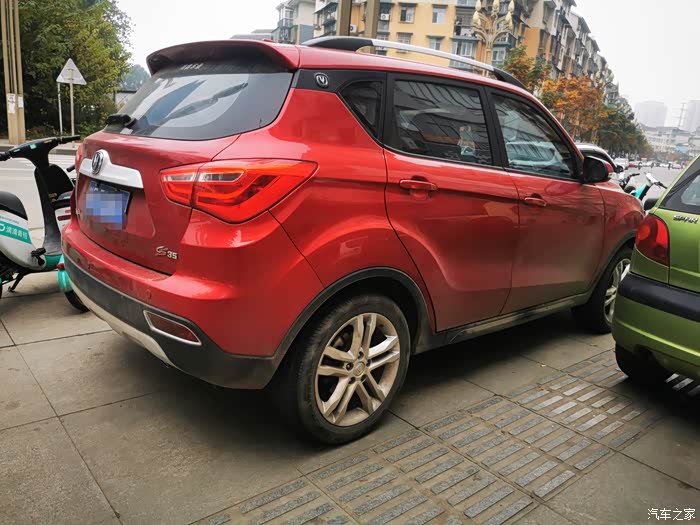 【图】实拍时尚帅气的红色cs35_长安cs35论坛_汽车之家论坛