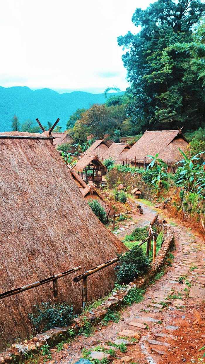 云南临沧的翁丁村依旧保留着原始部落的模样