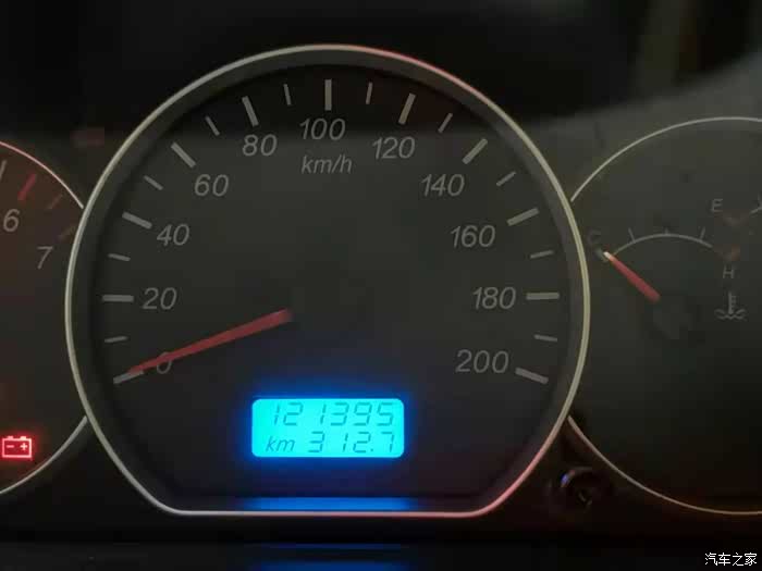 求一张公里数136000左右的老款五菱宏光仪表盘照片,有红包