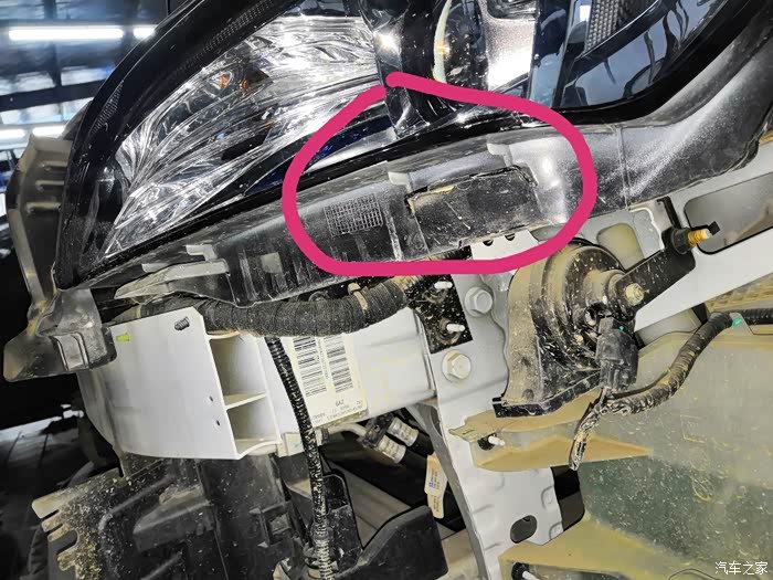 威朗大灯灯脚断了需要换灯吗