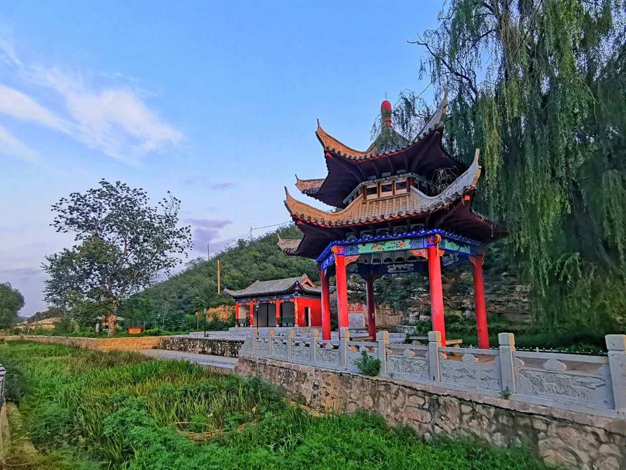 石家庄鹿泉区有个白鹿泉,关于它,传说颇多.