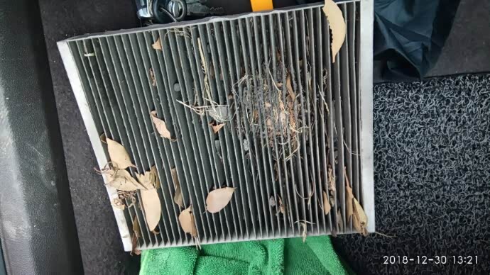 今天空调滤换了好脏